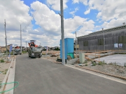 前面道路は住宅地専用の道路。車通りも少なく、子育てにも安心です。
■武蔵村山市伊奈平6　新築一戸建て■