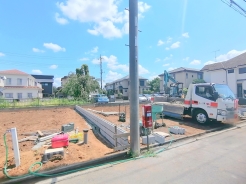 小中学校も徒歩圏内。お子様の負担も少なく、安心して通学できますね。
■武蔵野市関前2　新築一戸建て■