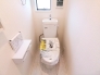 シンプルな機能を搭載したトイレ。家族みんなが使う場所だからこそ清潔にこだわりたいですね。
■立川市富士見町3　新築一戸建て■